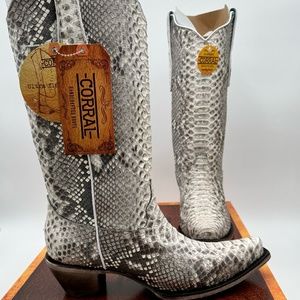 NEW With Tags! - Corral Women's Full Python Exotic Snip Toe Cowboy Boots - Sz 10